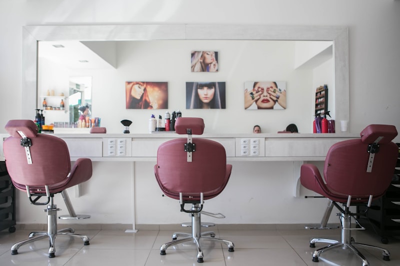 Salon atmosphere